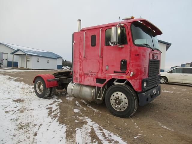 Image of International cabover equipment image 2