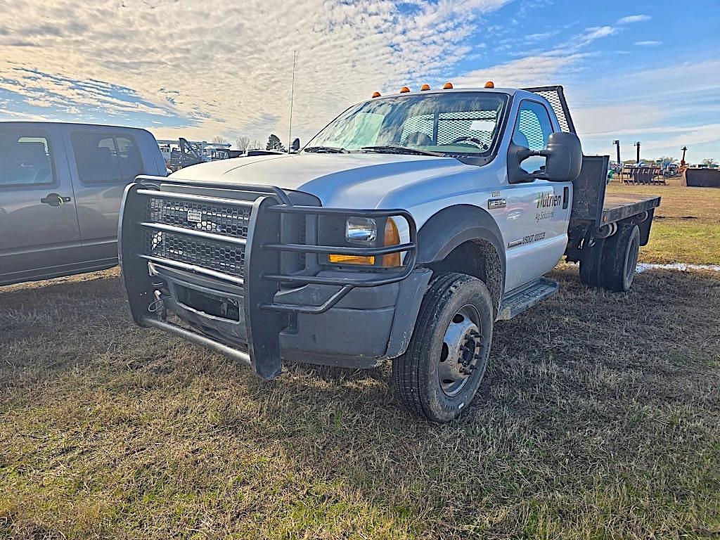 Image of Ford F-550 Primary image