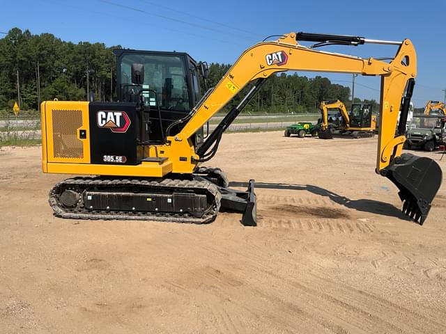 Image of Caterpillar 305.5E2 equipment image 3