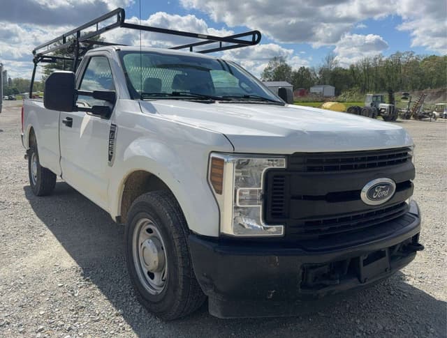 Image of Ford F-250 equipment image 4