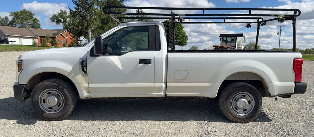 Image of Ford F-250 Primary image