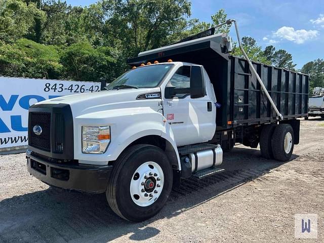 Image of Ford F-750 equipment image 1