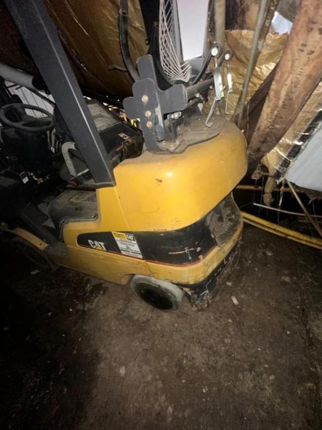 Image of Caterpillar C5000 equipment image 3