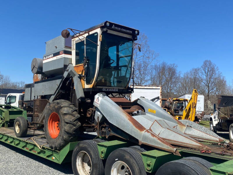 Gleaner K2 Equipment Image0