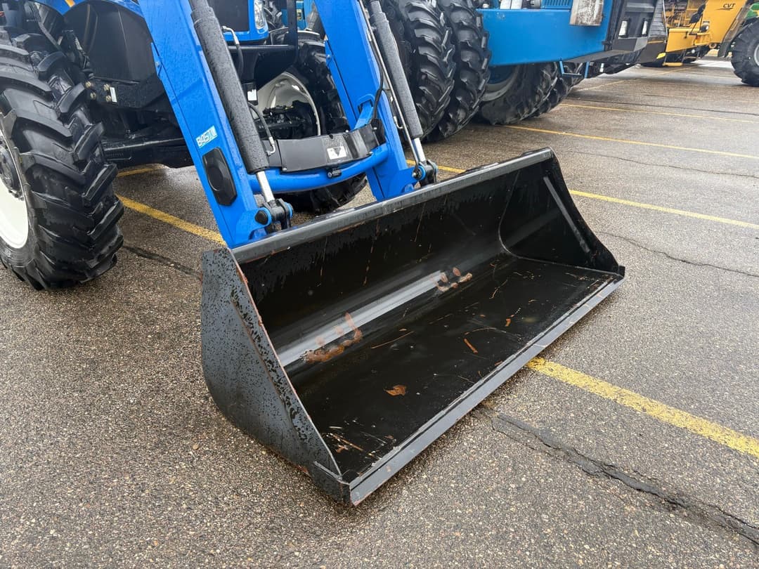 Image of New Holland 845TL Image 1