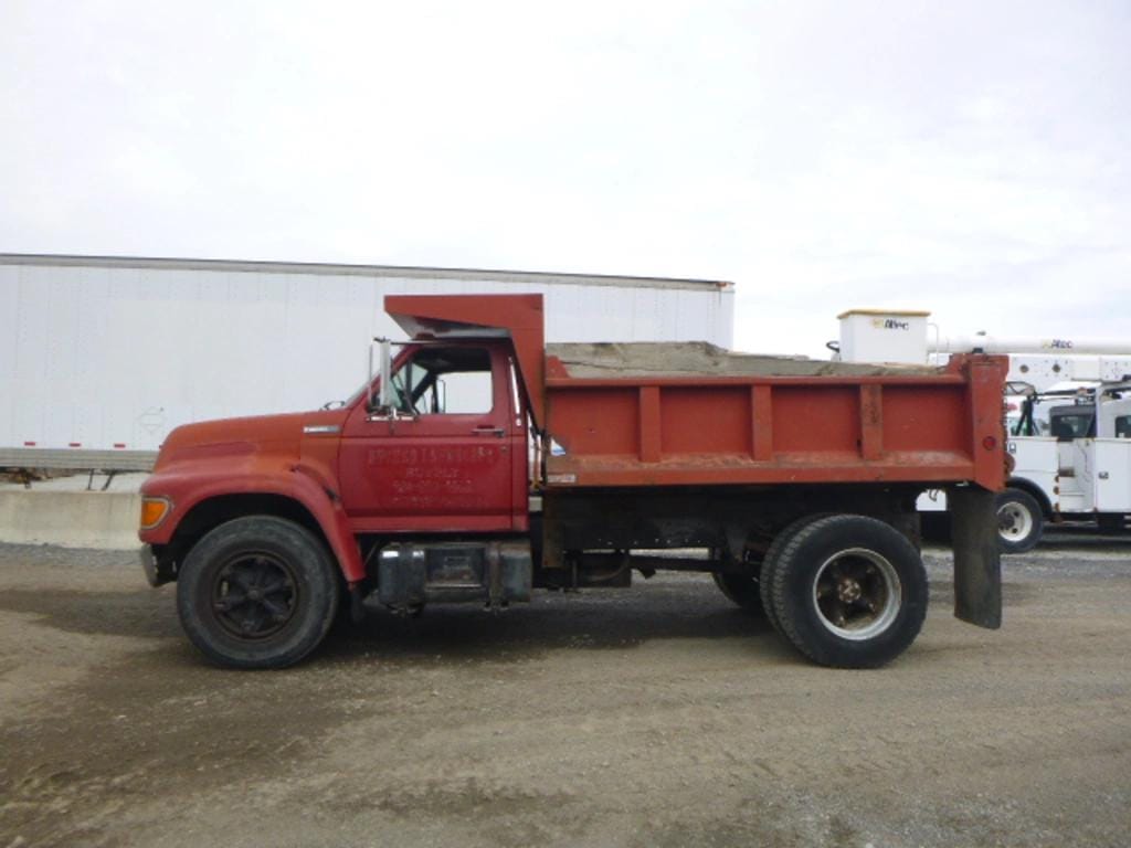 Main image Ford F-800