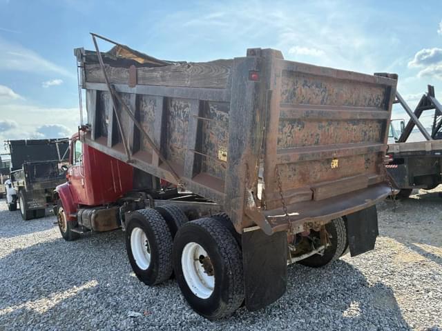 Image of International 4900DT equipment image 3
