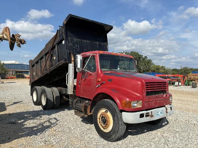 Image of International 4900DT equipment image 1