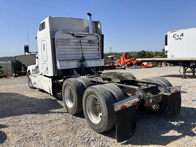 Image of Kenworth T600 equipment image 3