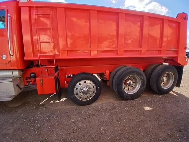 Image of Peterbilt 357 equipment image 2