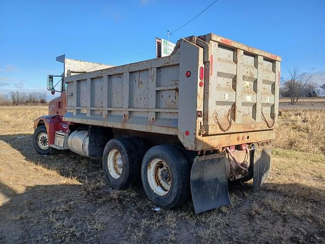 Image of Peterbilt 377 equipment image 2