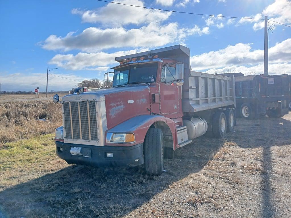 Image of Peterbilt 377 Primary image