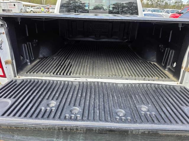Image of Dodge Ram 1500 equipment image 4
