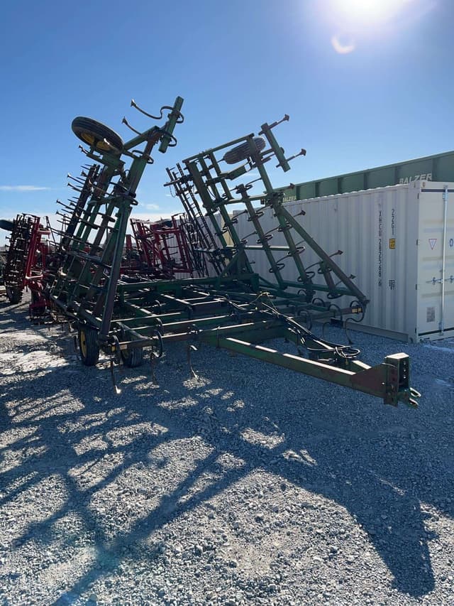 Image of John Deere 960 equipment image 2