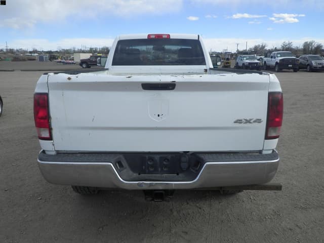 Image of Dodge Ram 2500HD equipment image 3