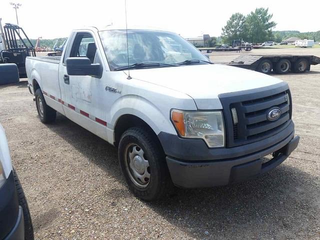 Image of Ford F-150 equipment image 1