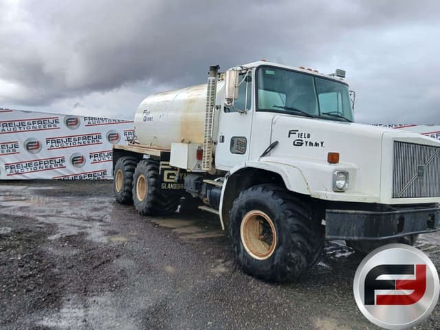 Image of Volvo WG equipment image 2
