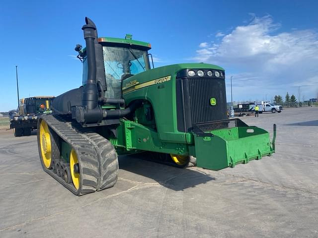 Image of John Deere 9620T equipment image 2