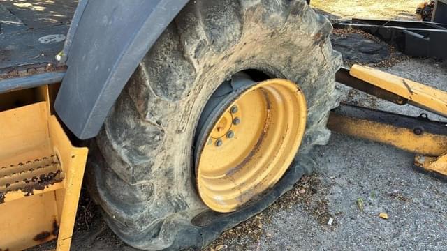 Image of John Deere 310G equipment image 4