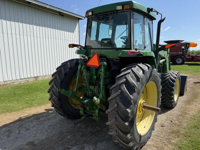 Image of John Deere 7810 equipment image 2