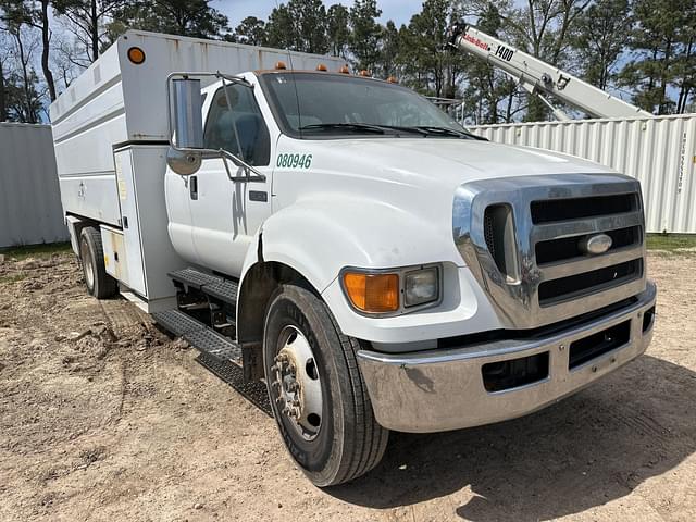 Image of Ford F-650 equipment image 2