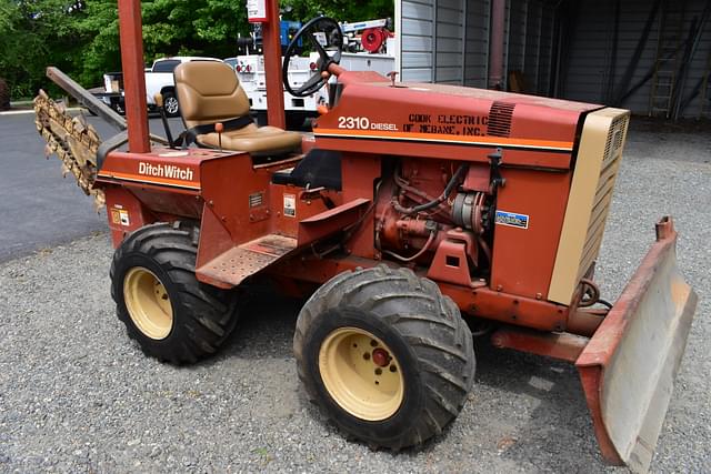 Image of Ditch Witch 2310 equipment image 1
