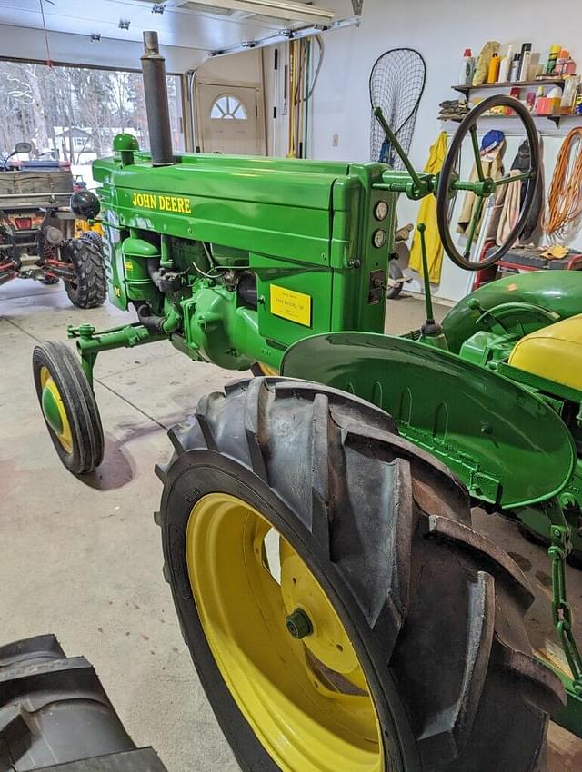 Image of John Deere M equipment image 3