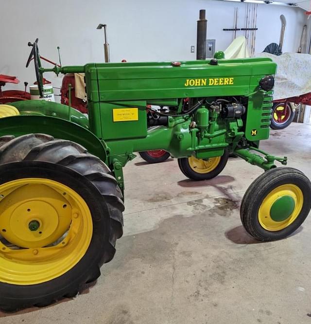 Image of John Deere M equipment image 4