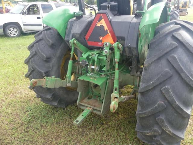 Image of John Deere 5075E equipment image 3