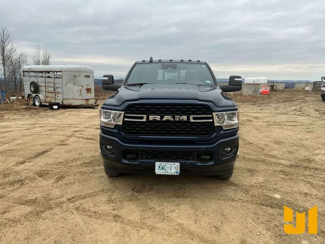 Image of Dodge Ram 3500HD equipment image 1