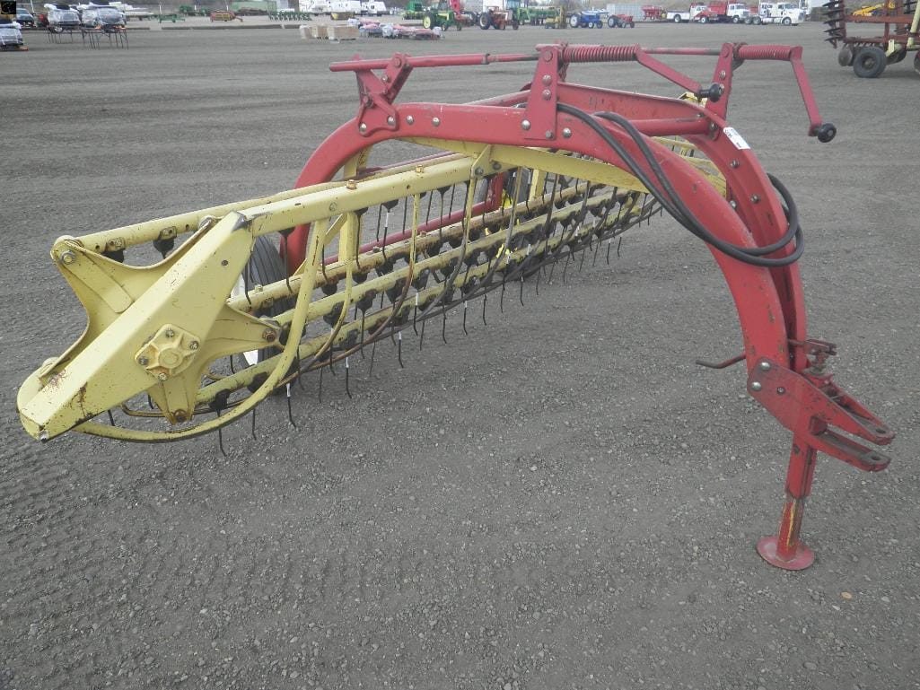 New Holland 258 Equipment Image0