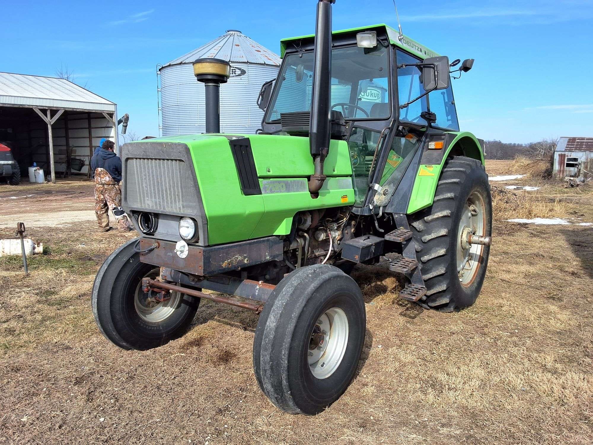 1986 Deutz-Allis 7120 Equipment Image0