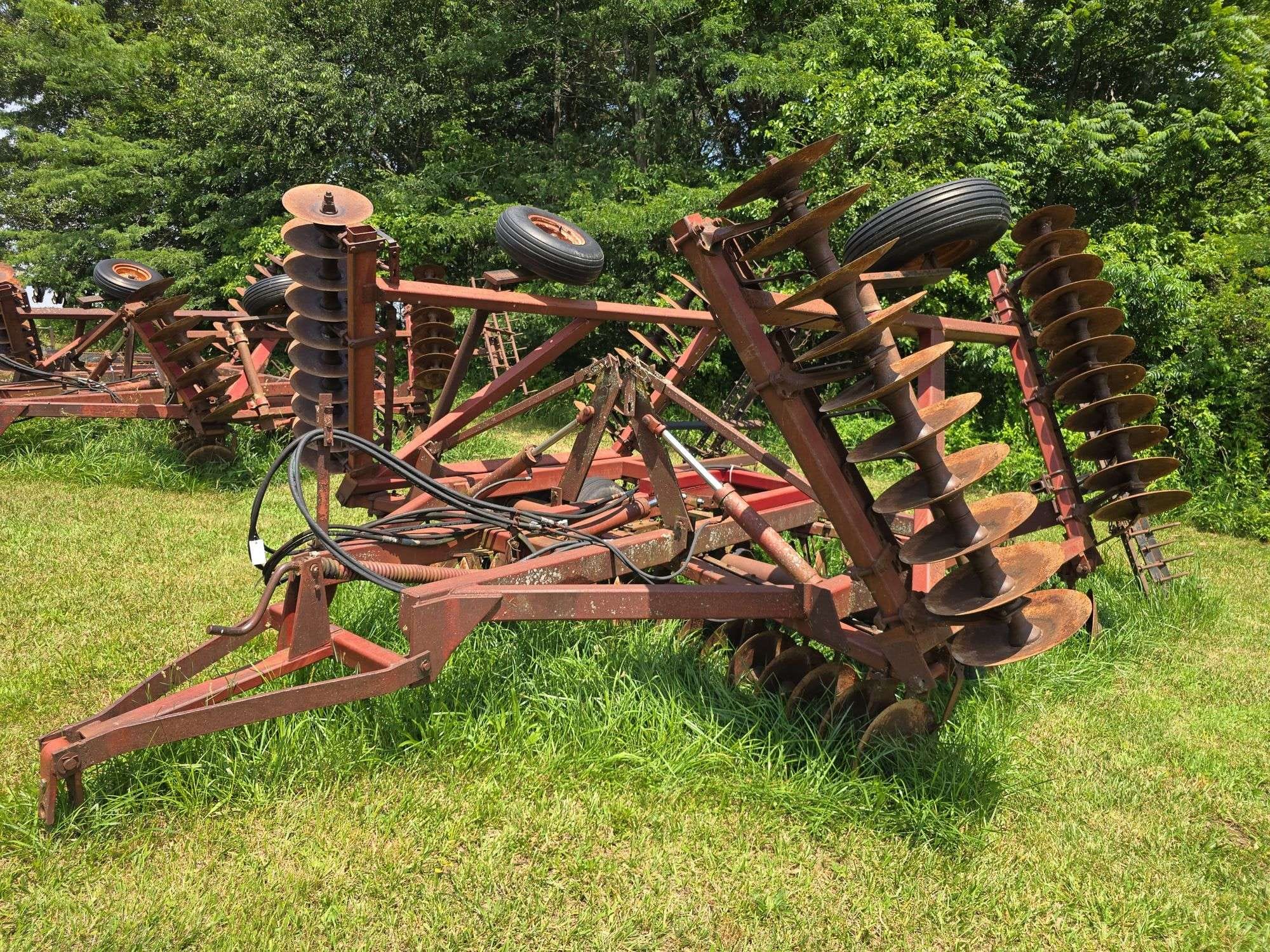 Case 490 Equipment Image0