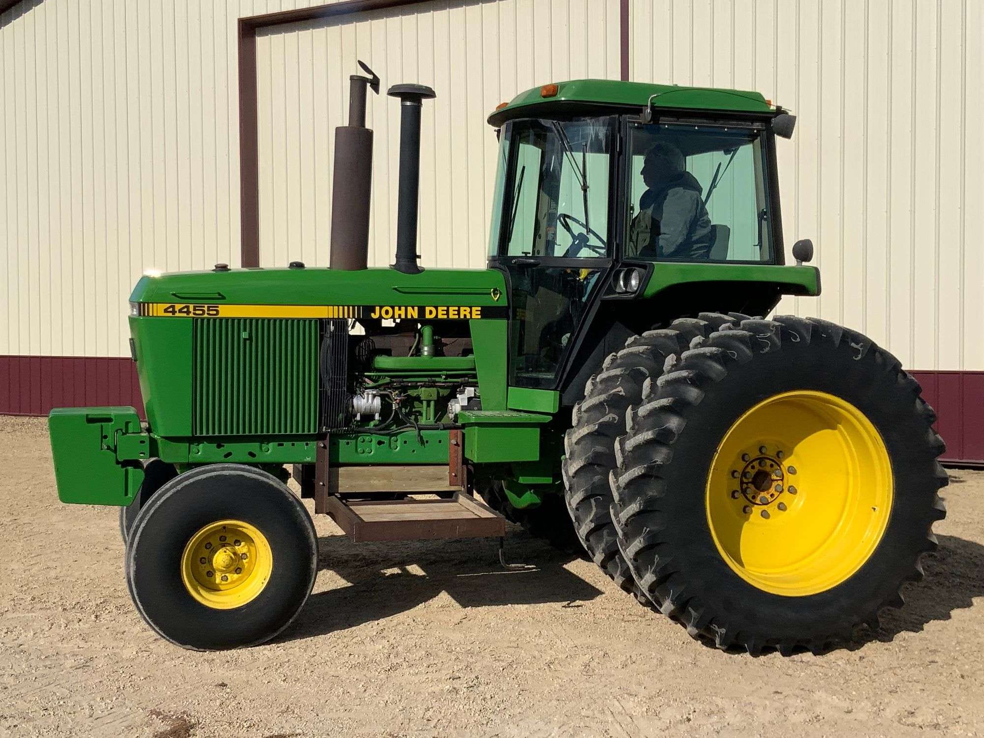 1990 John Deere 4455 Equipment Image0