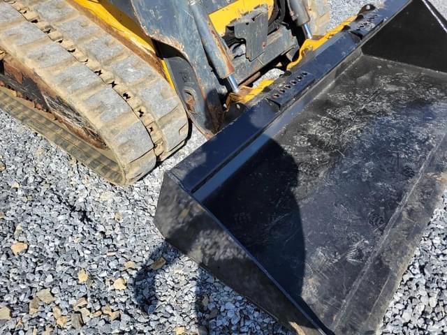 Image of John Deere 317G equipment image 4