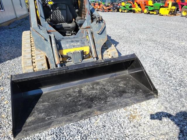 Image of John Deere 317G equipment image 2