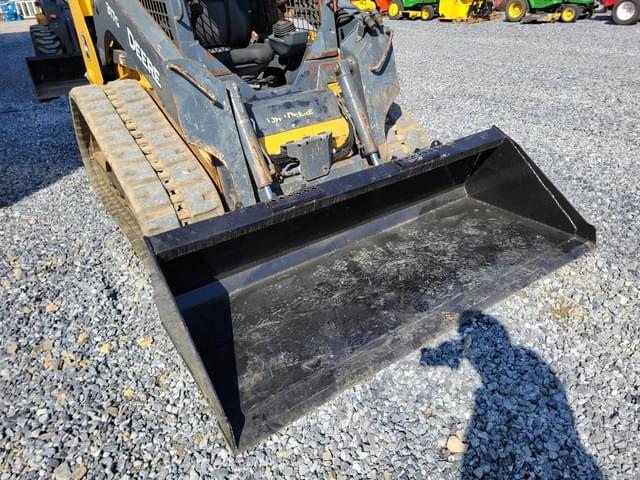 Image of John Deere 317G equipment image 3