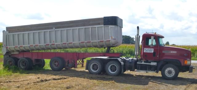 Image of Mack 770 equipment image 1