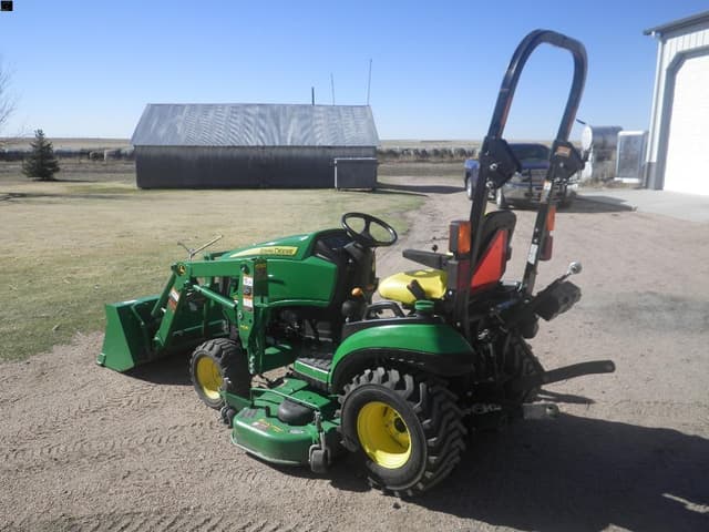 Image of John Deere 1025R equipment image 1