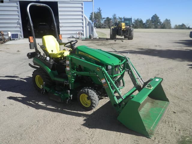 Image of John Deere 1025R equipment image 3