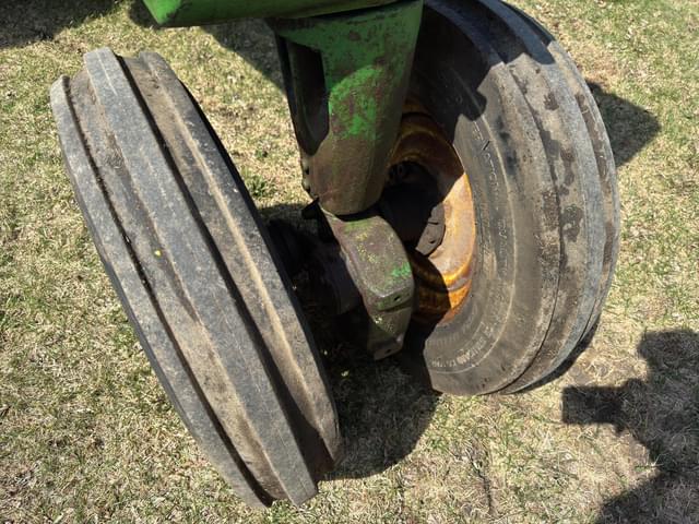 Image of John Deere 620 equipment image 3