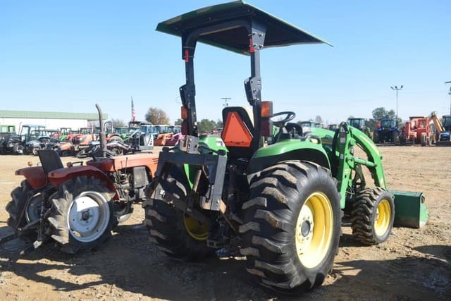 Image of John Deere 4120 equipment image 2