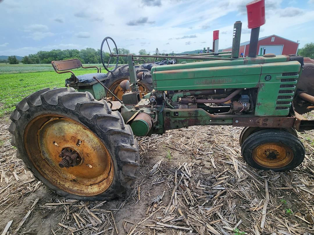 Image of John Deere B Primary image