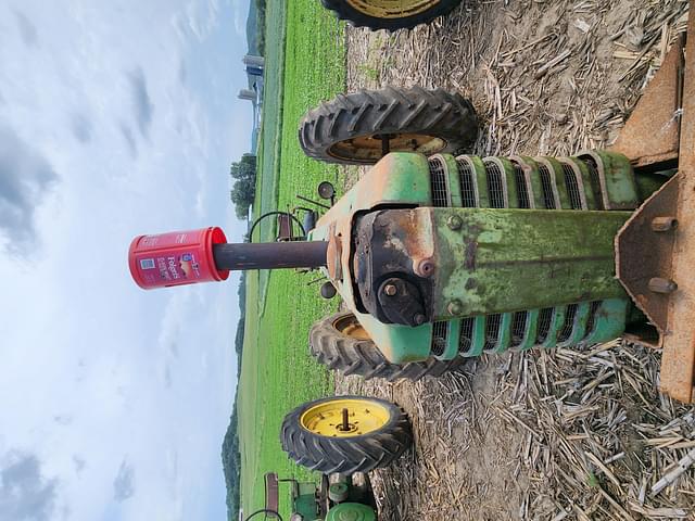 Image of John Deere B equipment image 2