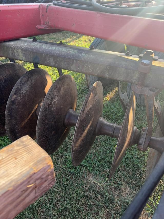 Image of International Harvester 496 equipment image 4