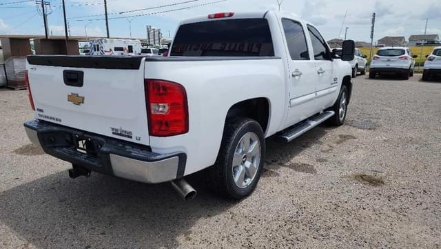 Image of Chevrolet Silverado equipment image 3