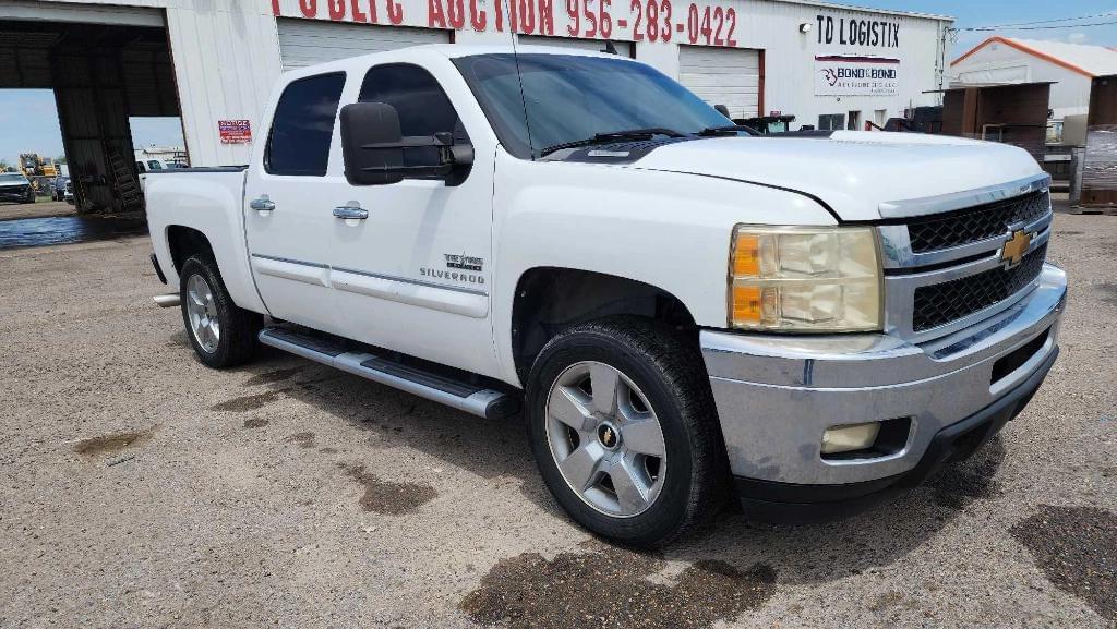 Image of Chevrolet Silverado Primary image