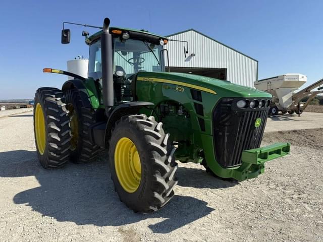 Image of John Deere 8130 equipment image 4