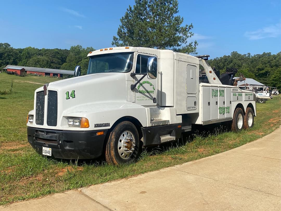 Image of Kenworth T600 Primary image