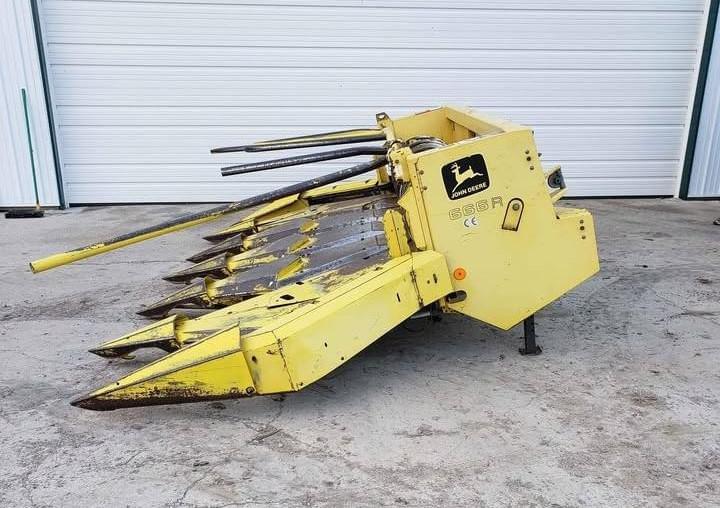Image of John Deere 666R Primary image